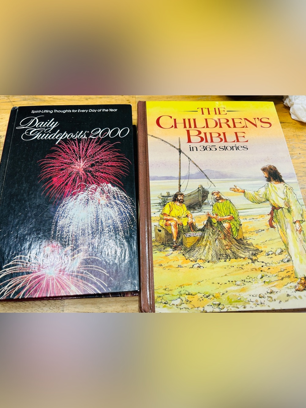 Christian literature, all 5 pieces pictured.